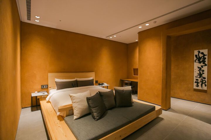 Room 13 of 67