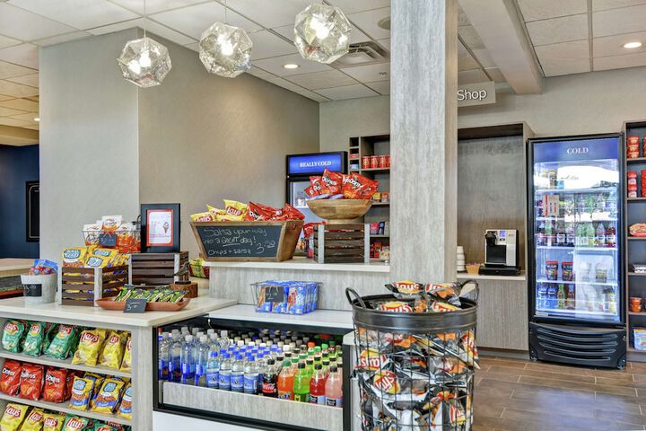 Snack bar