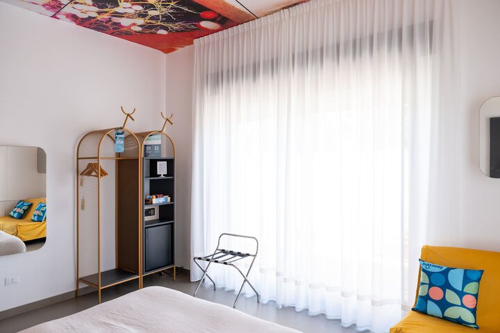 Room 20 of 46