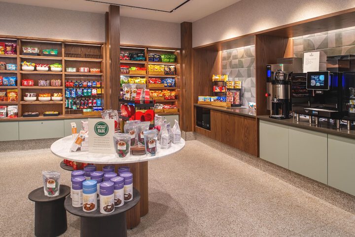 Snack bar