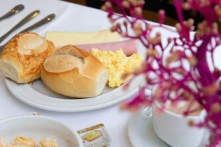 Breakfast/Coffee Service 48 of 55