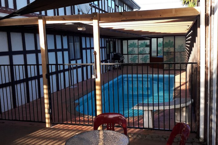 Pool 59 of 82