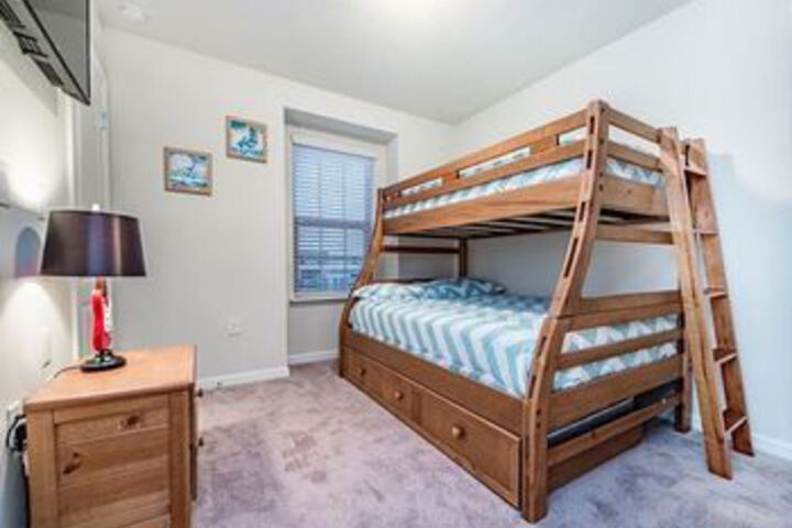 Room 3 of 12