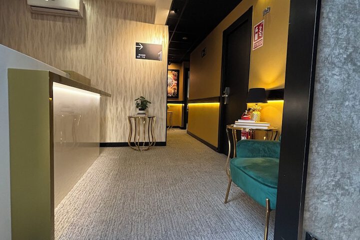 Ballroom/Hall 45 of 68