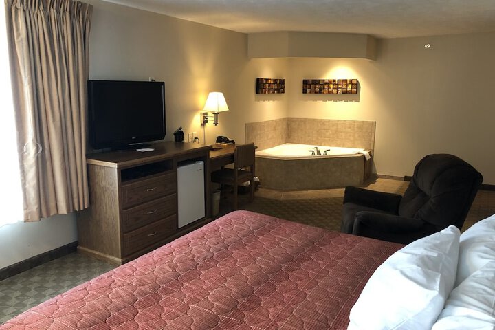 Room 6 of 35