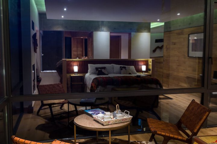 Room 4 of 123