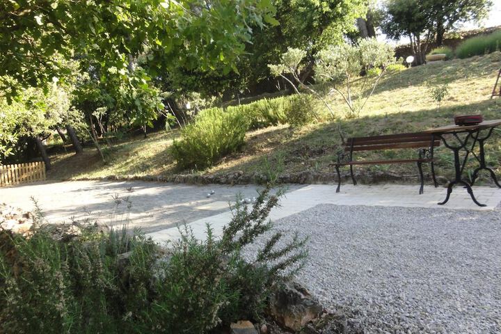 Property Grounds 23 of 32