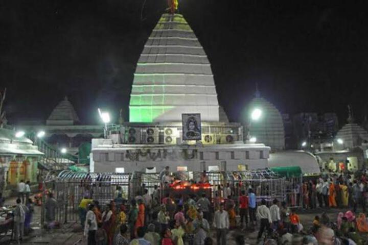 Rupak Lodge- Call 79031-58122- Near to Baba Baidyanath Temple