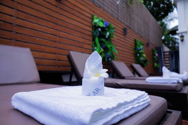 Pool 30 of 70
