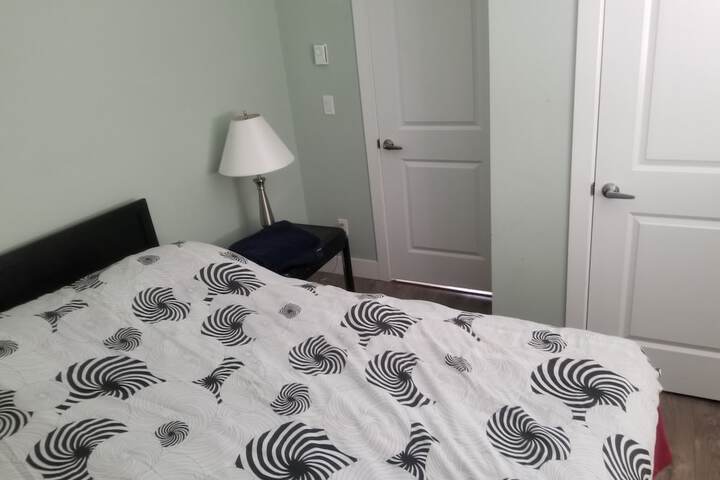 Room 5 of 10