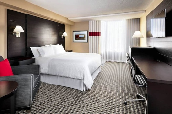 Room 4 of 20
