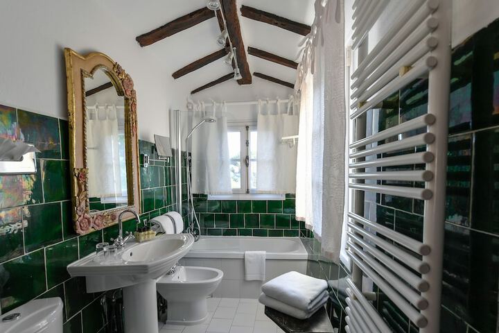 Clean Restrooms