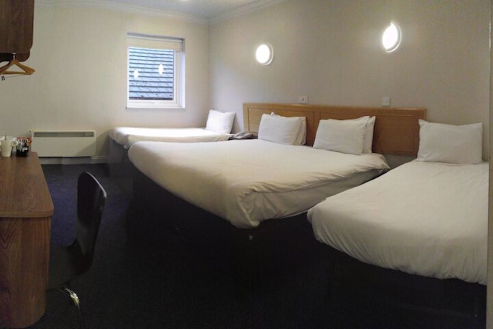Room 96 of 236