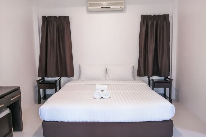 Room 29 of 114