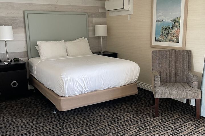 Room 7 of 56