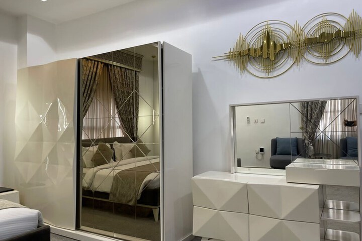 Room 18 of 44