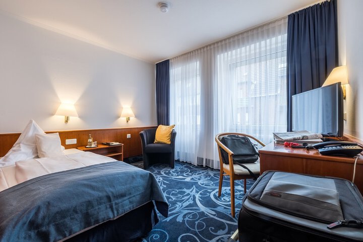 Room 14 of 39