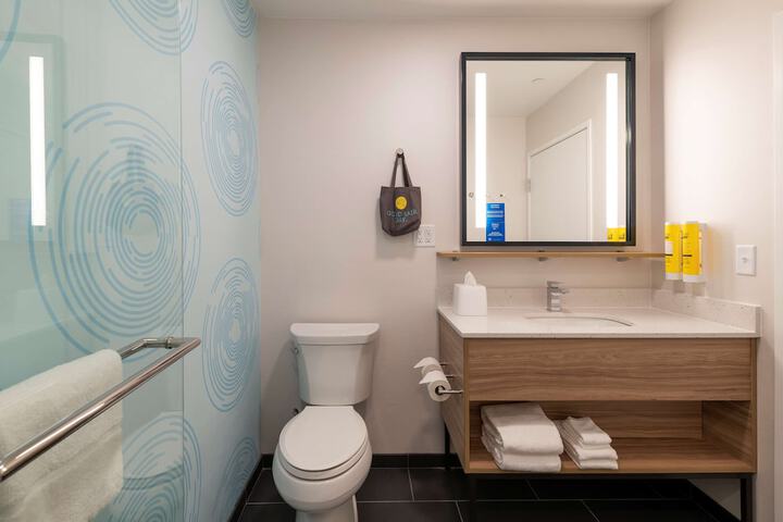 Bathroom shower