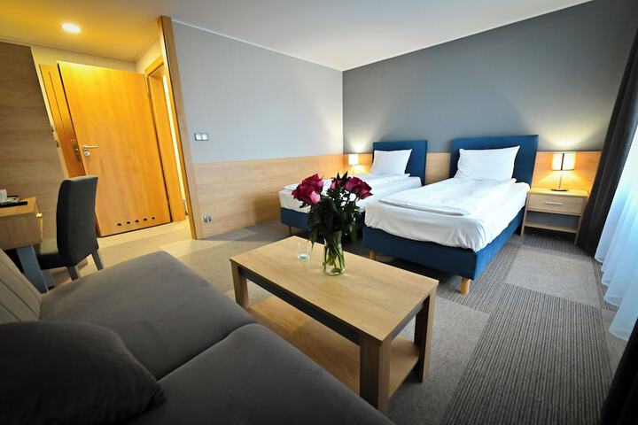 Room 18 of 39