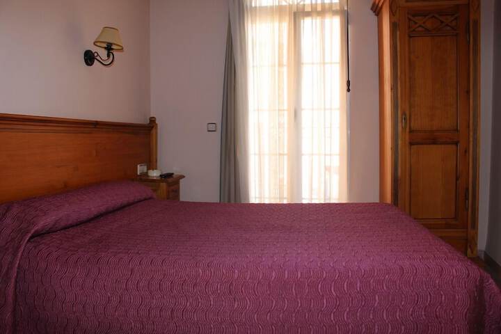 Room 3 of 44
