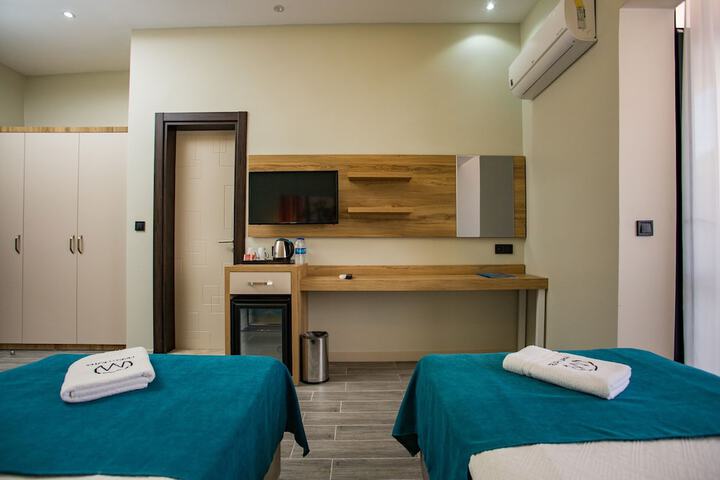 Room 20 of 47