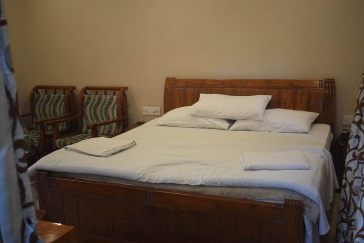Room 5 of 46