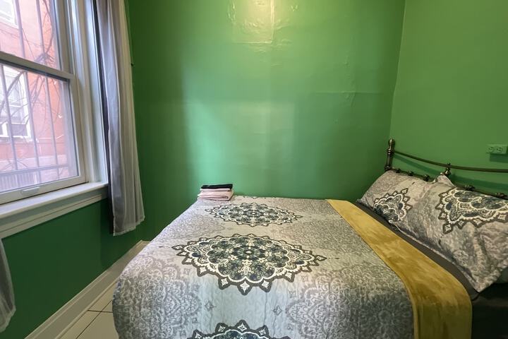 Room 2 of 90