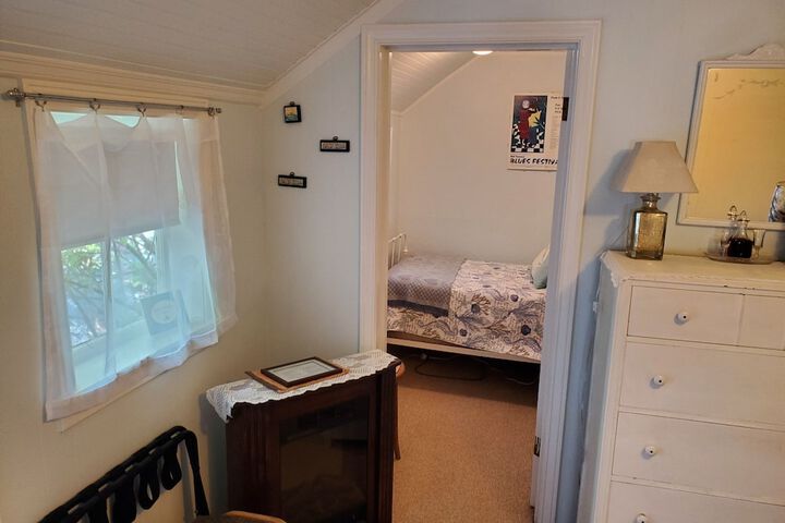 Room 8 of 40
