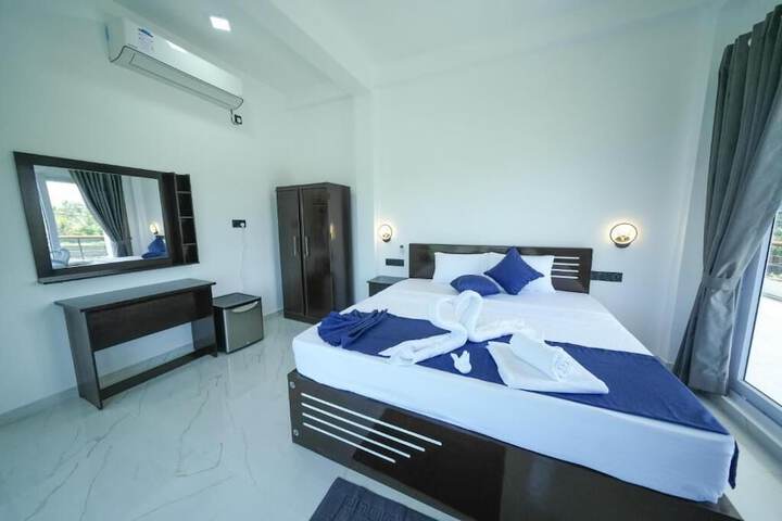 Room 8 of 21