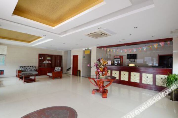 Hotel Interior 7 of 27