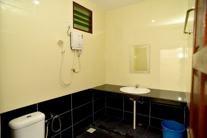 Room 12 of 20