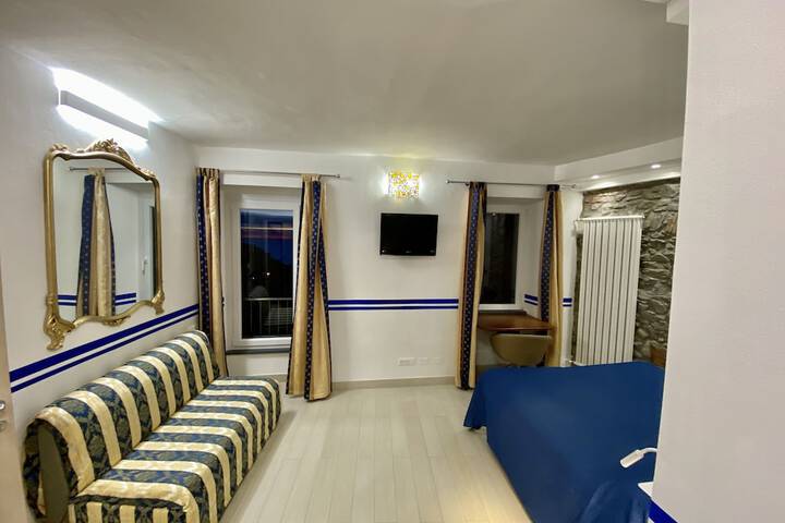 Room 46 of 190