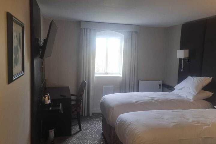 Room 28 of 52