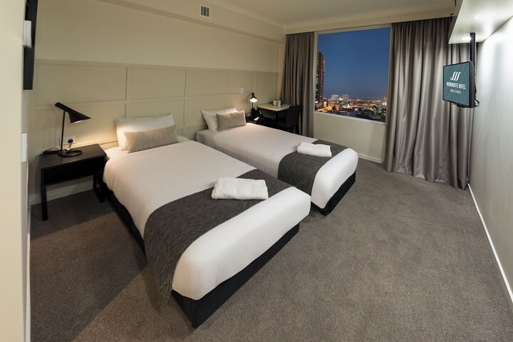 Room 18 of 35