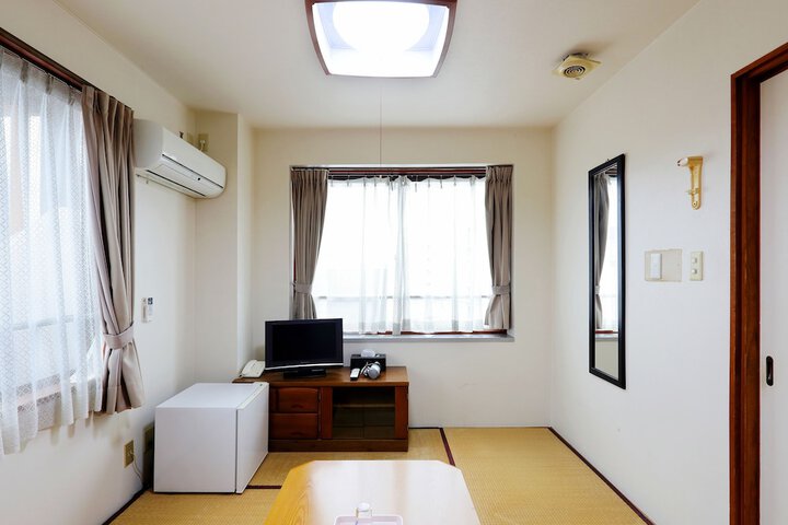 Room 20 of 64