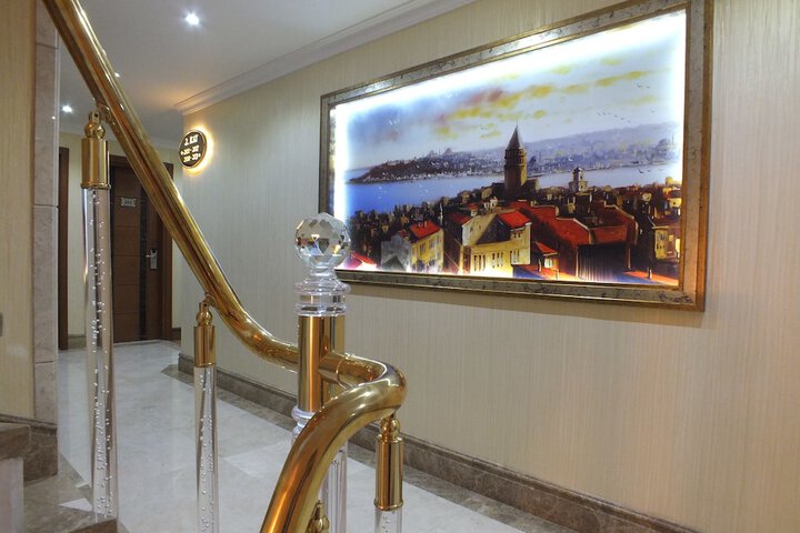 Ballroom/Hall 55 of 59