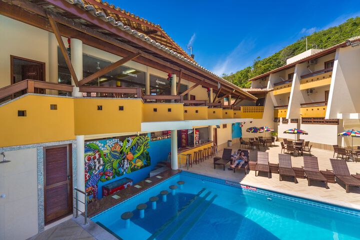 Hotel Pool