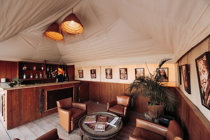 Lounge 67 of 92