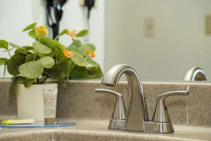 Bathroom sink