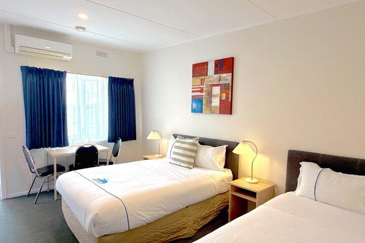 Room 19 of 61