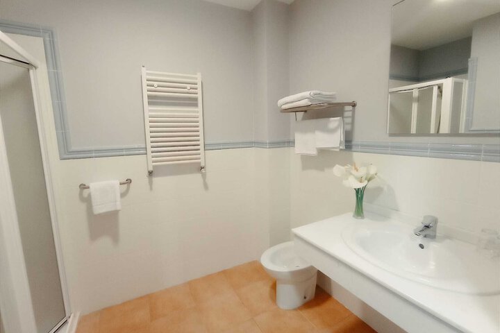 Room 14 of 45