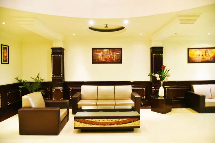 Guest Lobby
