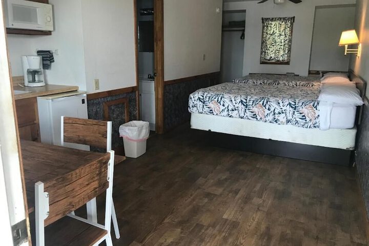 Room 14 of 29