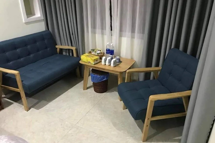 Room 4 of 15