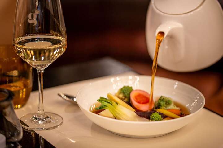 Dining 59 of 108