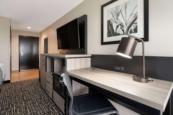 Room 9 of 45