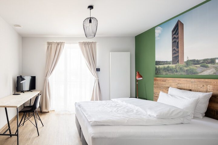 Room 7 of 34
