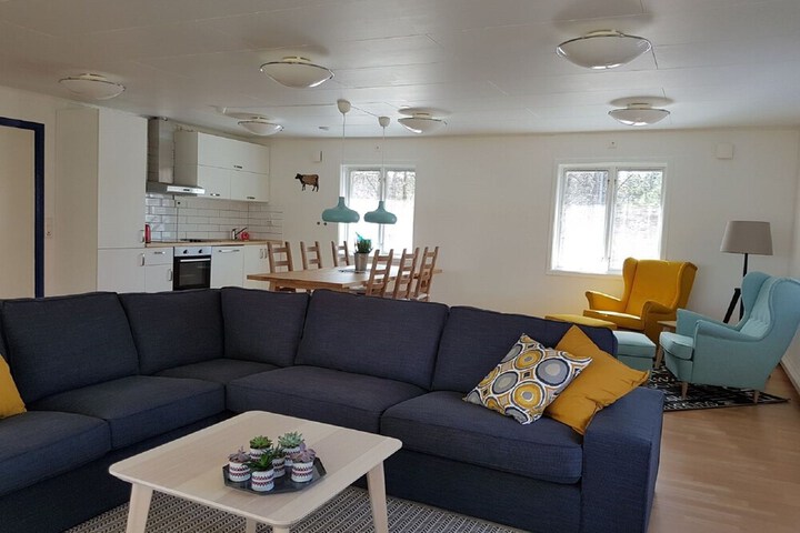 Room 4 of 62