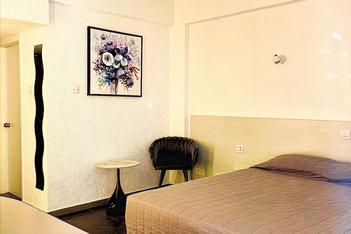Room 20 of 141