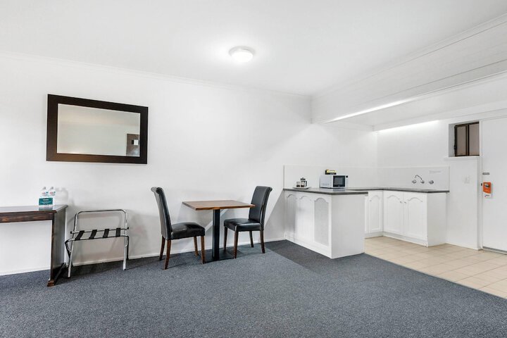 Room 11 of 49